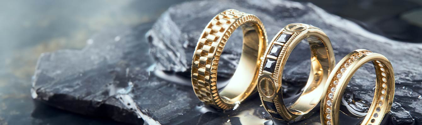 Anillos en Oro Laminado para hombre: Encuentra el ideal para tu estilo